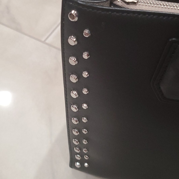 Micheal kors purse - Picture 3 of 10